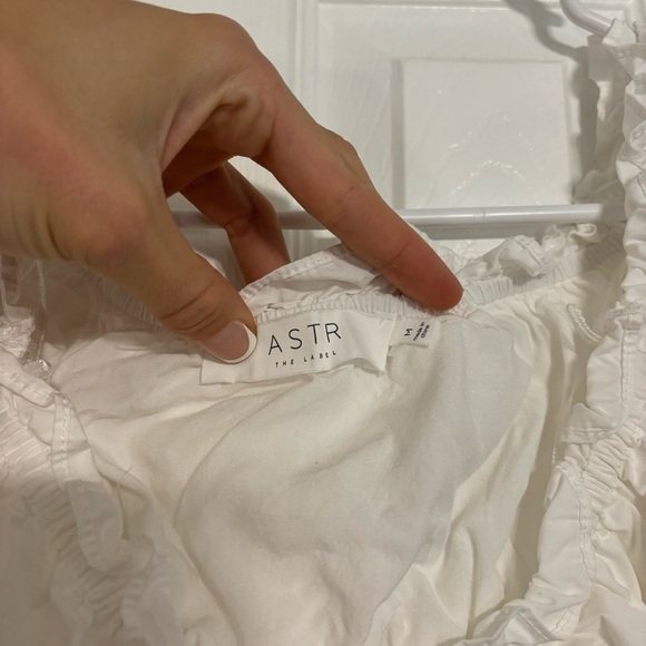 ASTR The Label Verana Cut Out Puff Sleeve Dress White - Picture 4 of 9